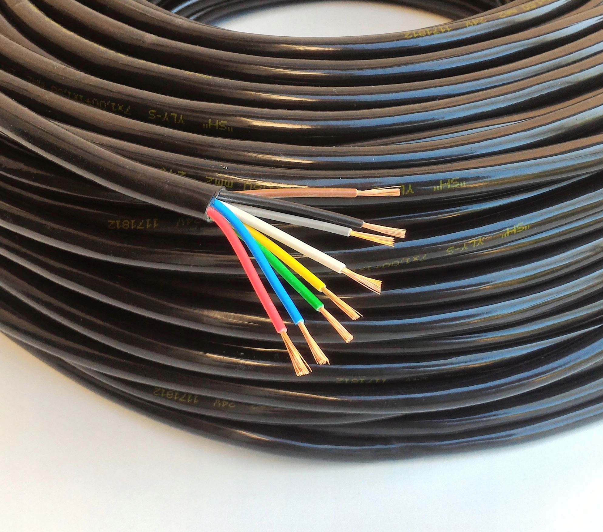 15 жил кабель. Cable VVG 3x1.5mm2. Кабель гибкий 8x1 mm2. Кабель 6х1.5 гибкий многожильный. Провод 6х1.5.