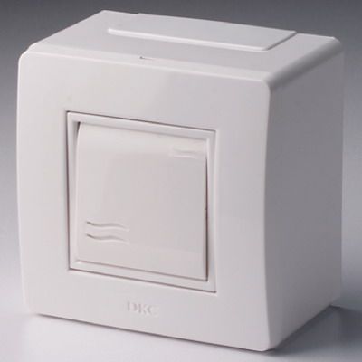 Коробка у зборі з вимикачем 1-клавішний білий, DKC